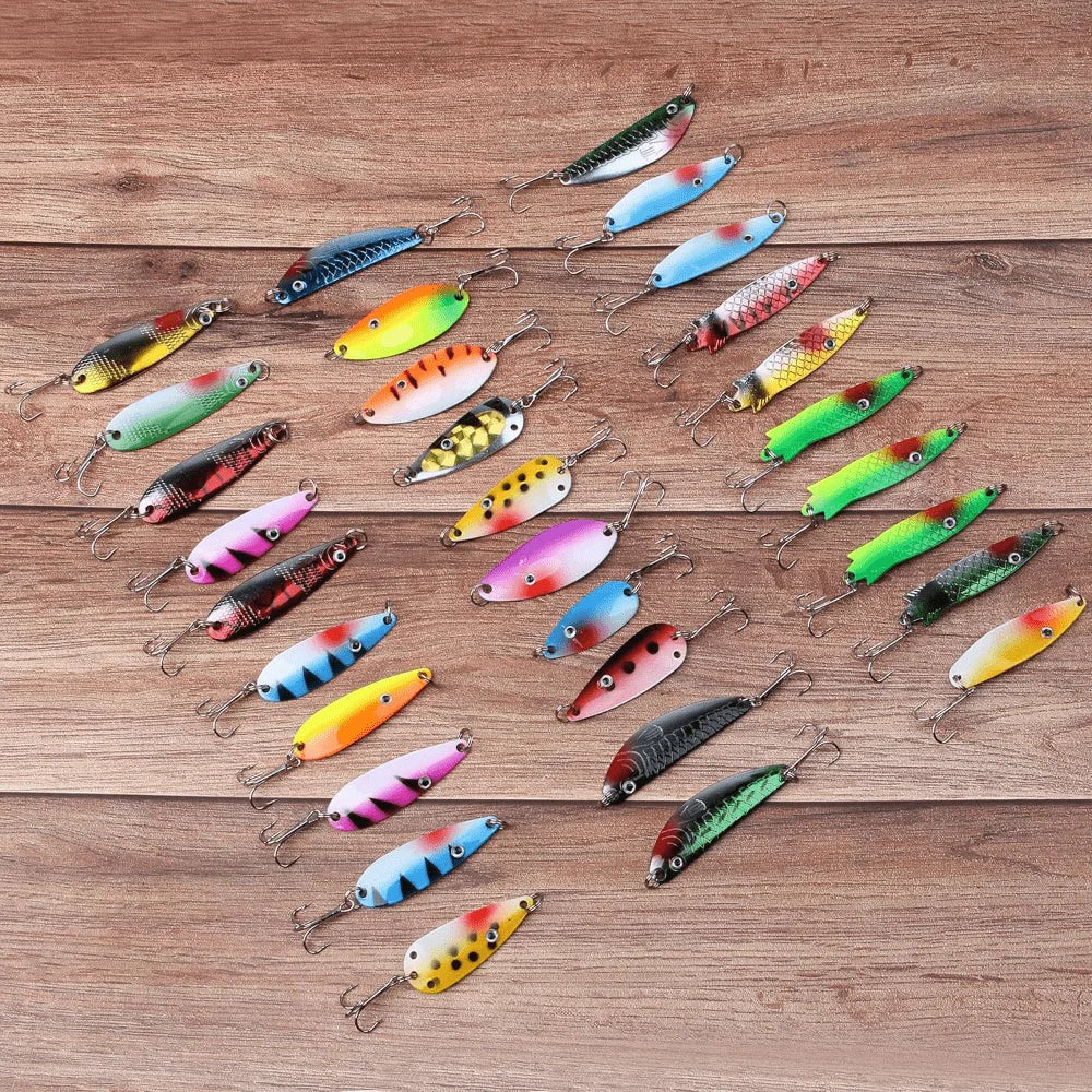 30pcs/Kit Colorful Metal Spoons Fishing Lures Baits Tackle Kit with Treble Hooks Fishing for Trout Salmon Bass Walleye Saltwater Freshwater