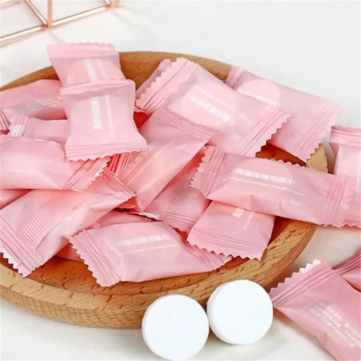 100pcs Compressed Face Towels, Disposable Compressed Towels, Portable Cleansing Wet Wipes, Soft Travel Face Towels, Portable Compressed Towels, Outdoor Camping Wet Wipes And Toilet Paper, Suitable For Outdoor Camping And Hiki